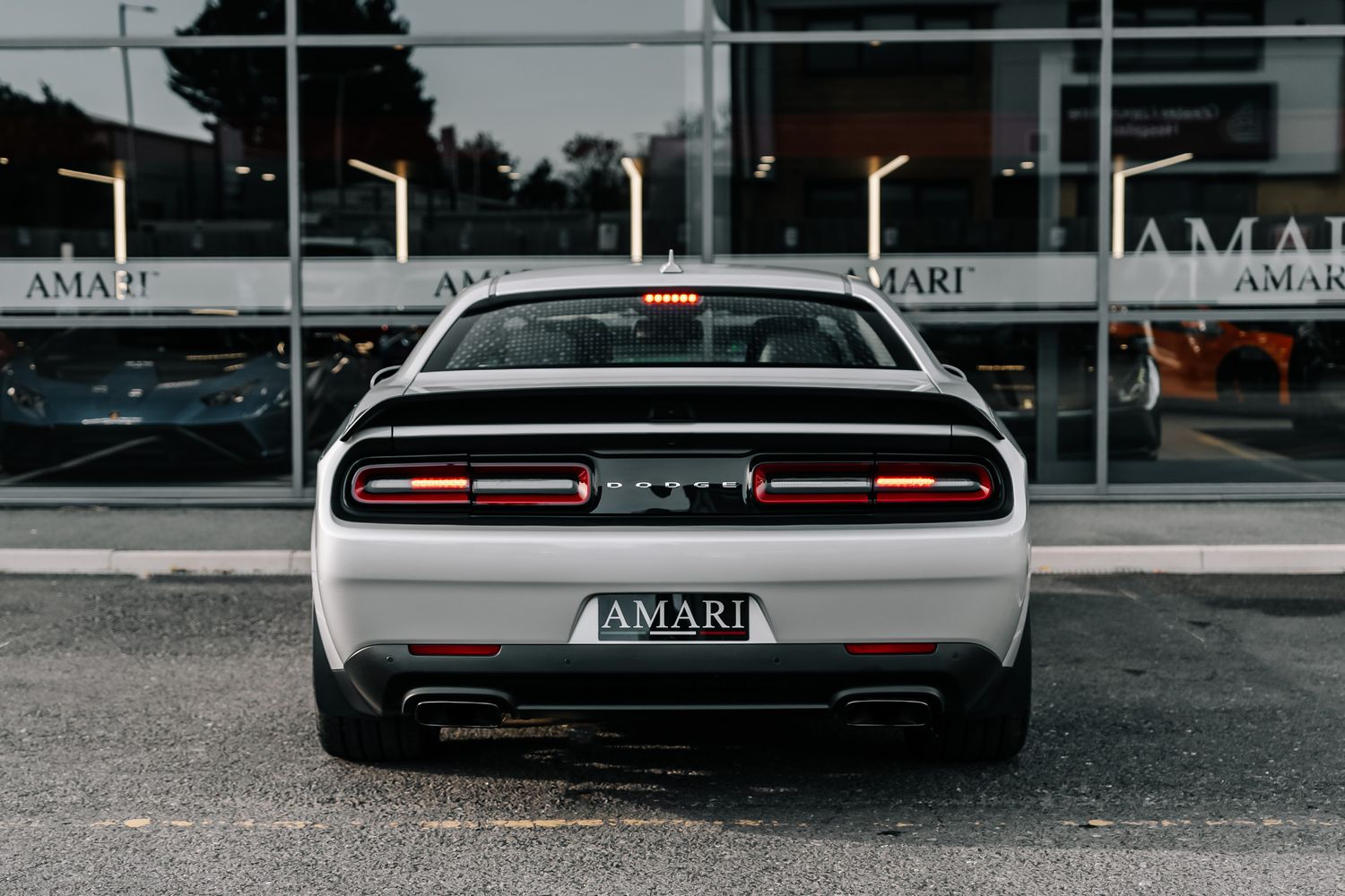 Dodge Challenger Jailbreak
