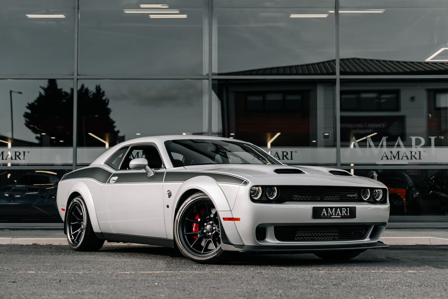 Dodge Challenger Jailbreak