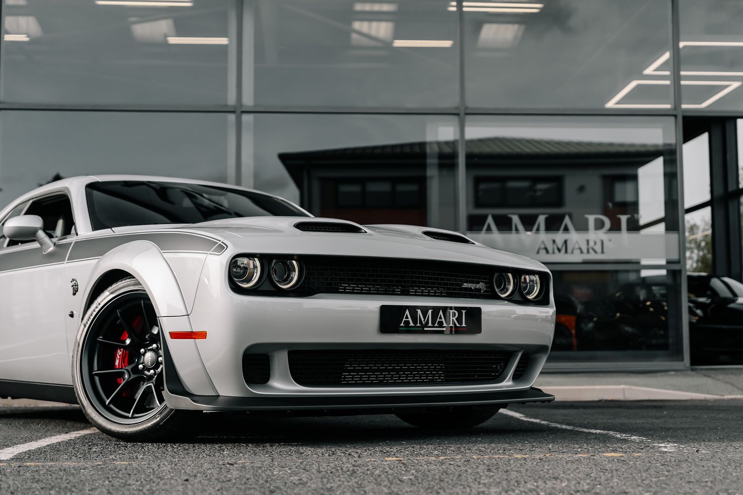 Dodge Challenger Jailbreak