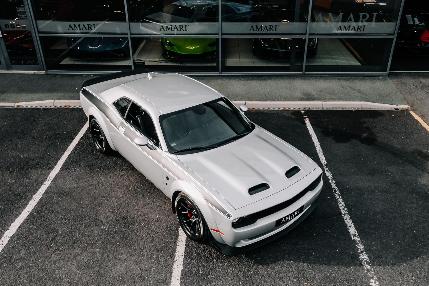 Dodge Challenger Jailbreak
