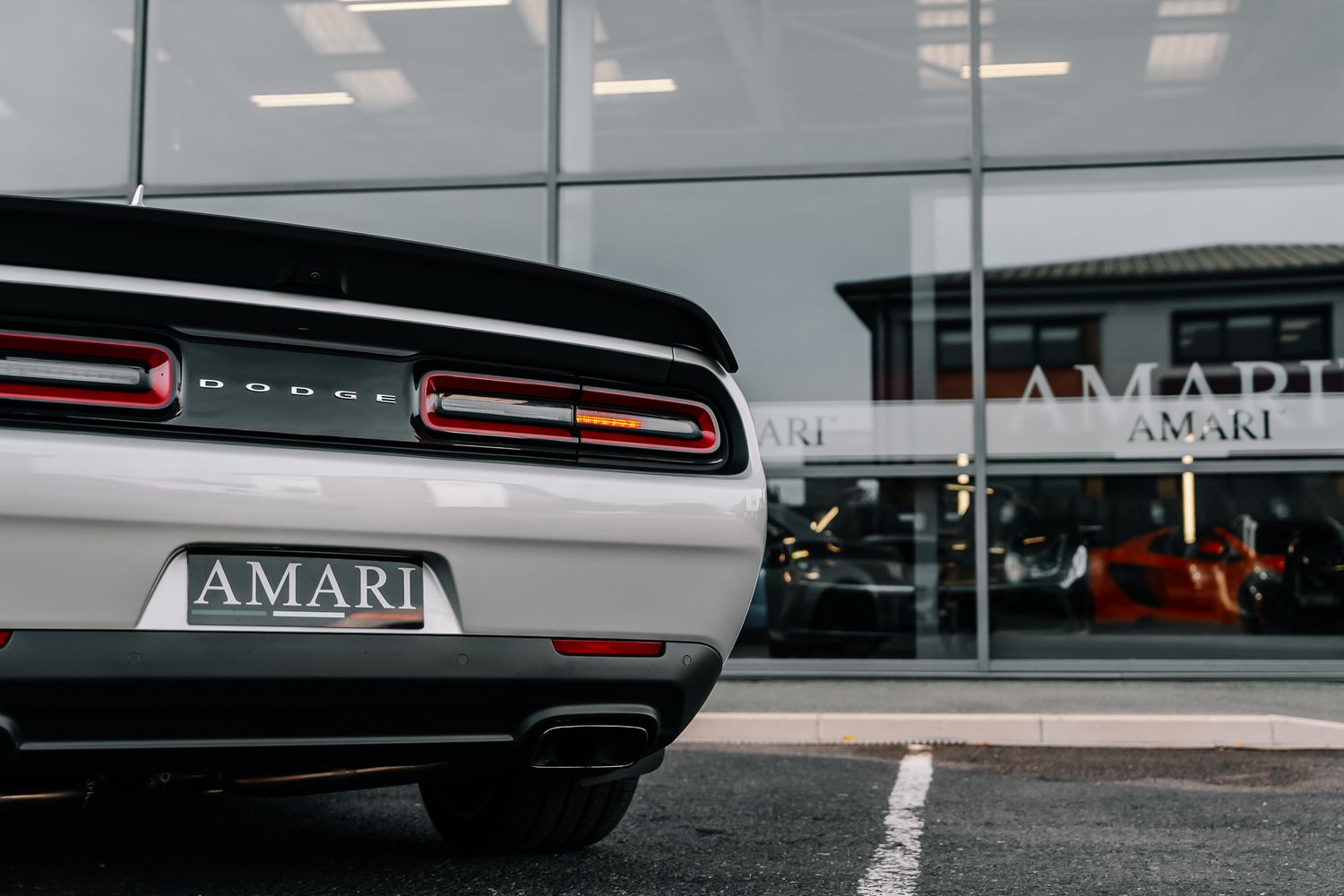 Dodge Challenger Jailbreak