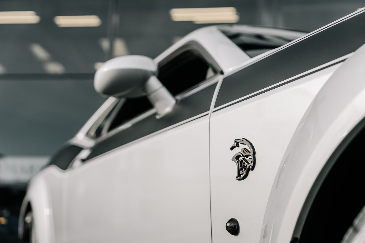 Dodge Challenger Jailbreak