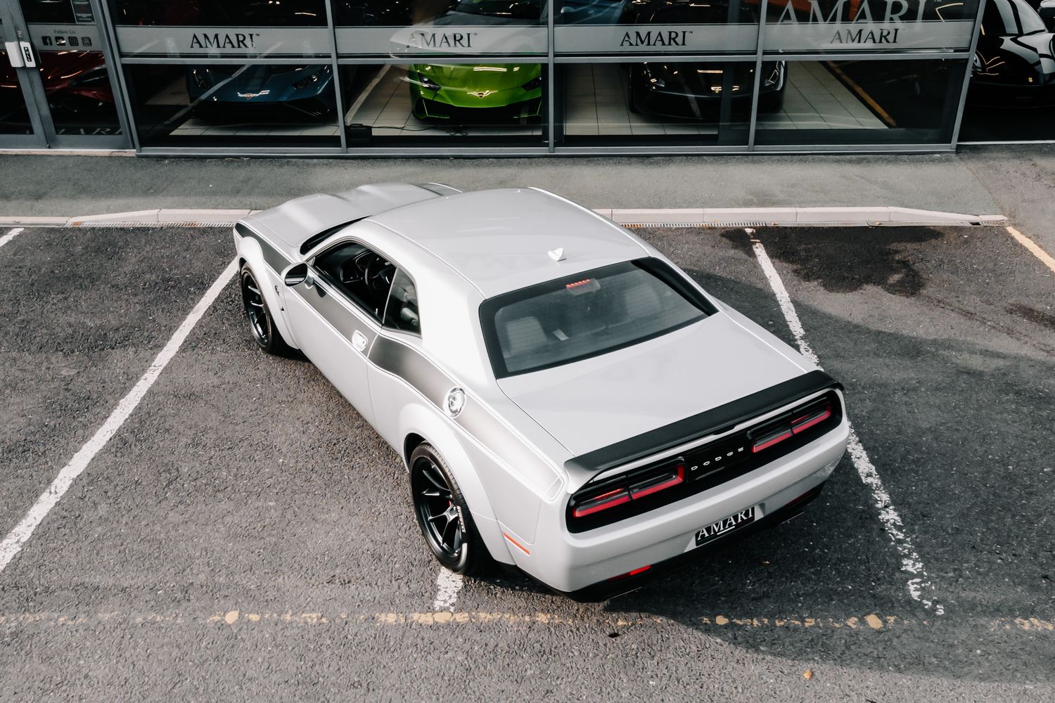 Dodge Challenger Jailbreak