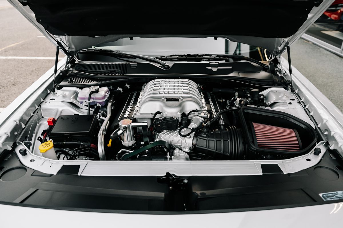 Dodge Challenger Jailbreak