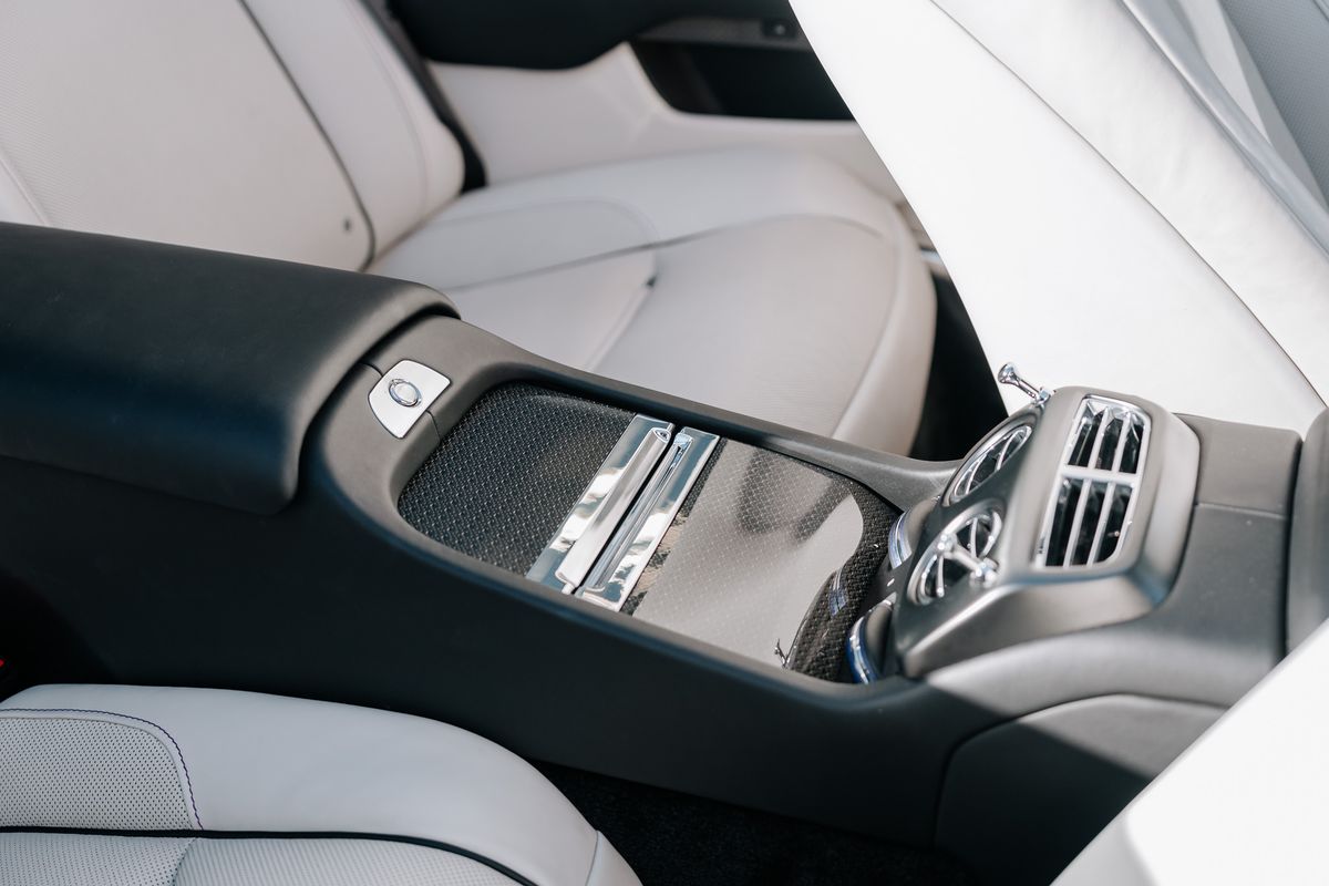 Rolls Royce Dawn V12 Black Badge