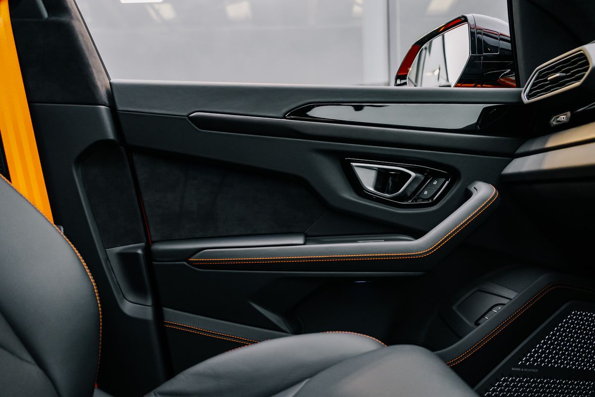 Lamborghini Urus S V8