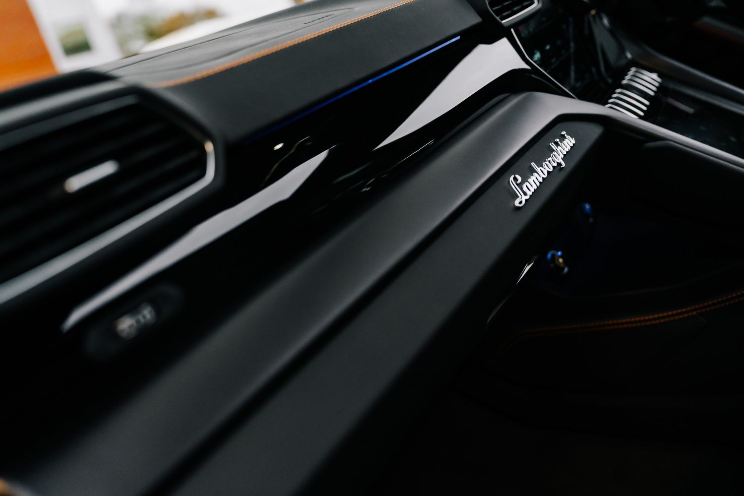 Lamborghini Urus S V8