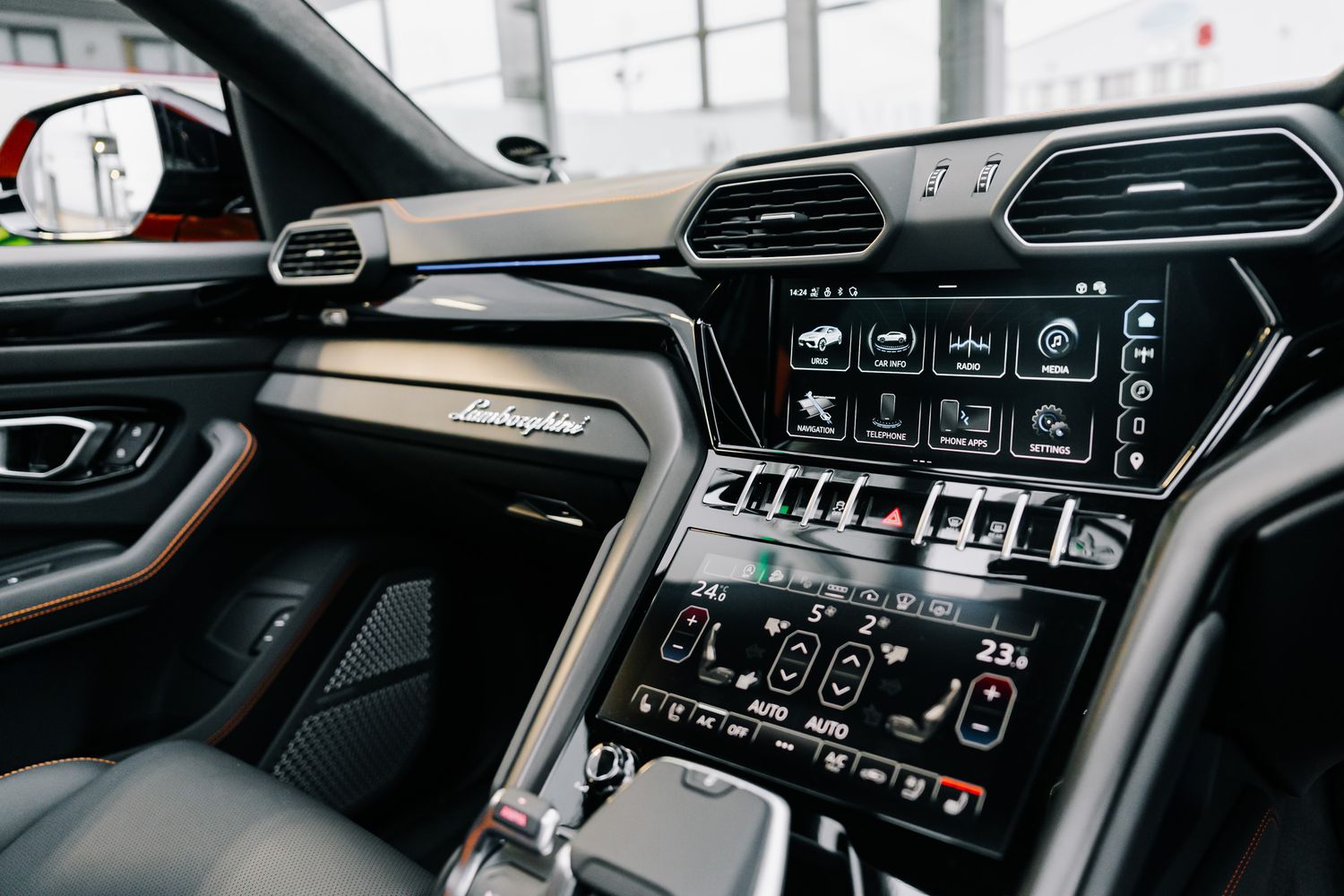 Lamborghini Urus S V8