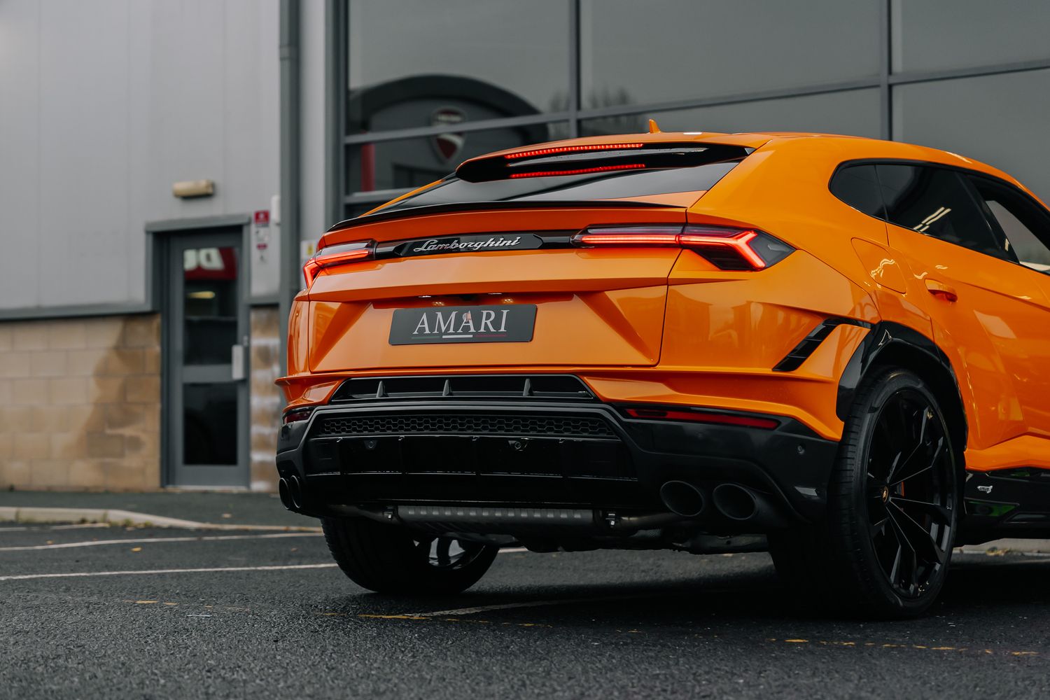 Lamborghini Urus S V8
