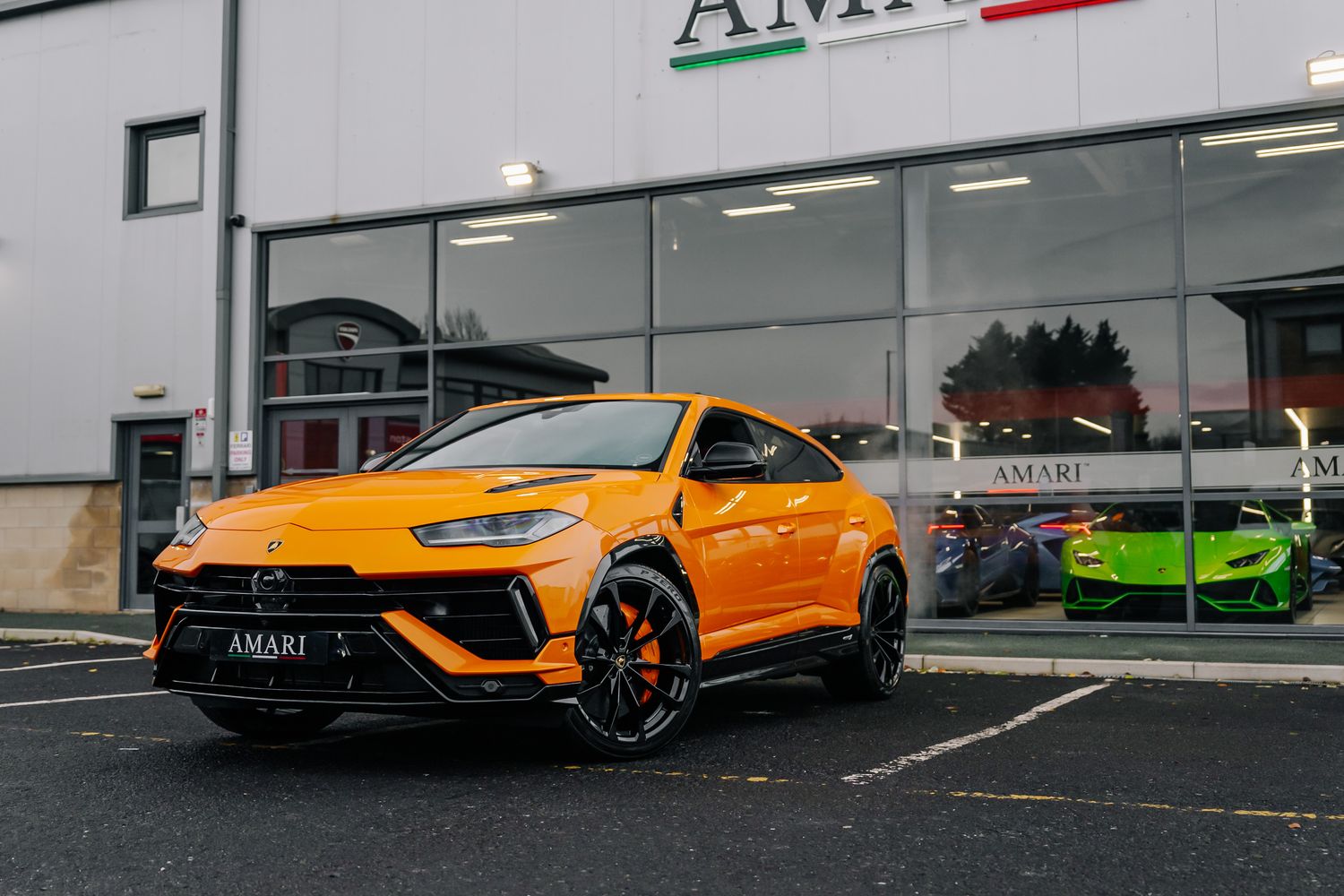 Lamborghini Urus S V8