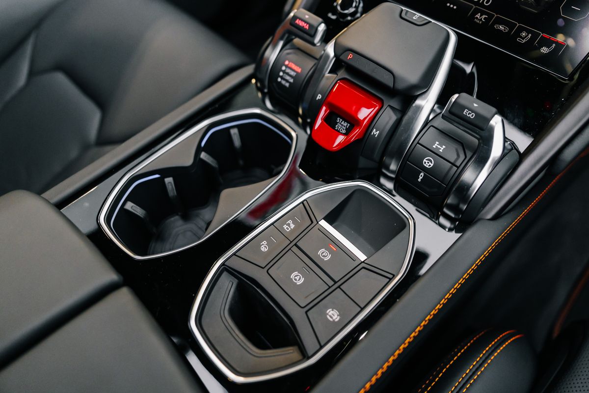 Lamborghini Urus S V8