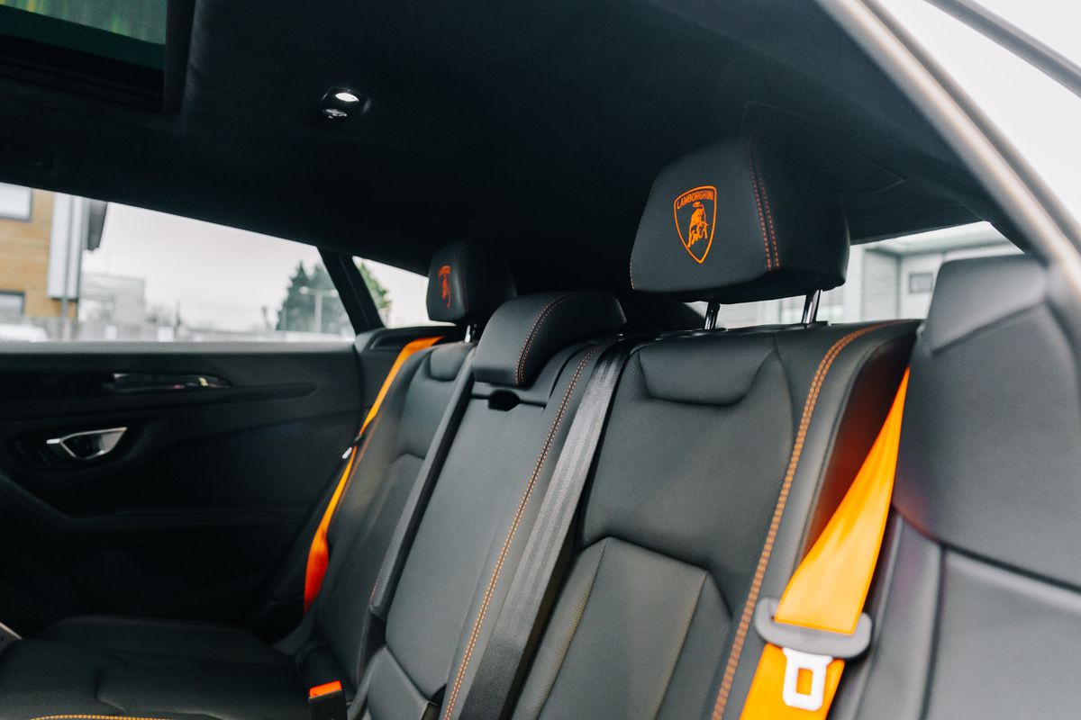 Lamborghini Urus S V8