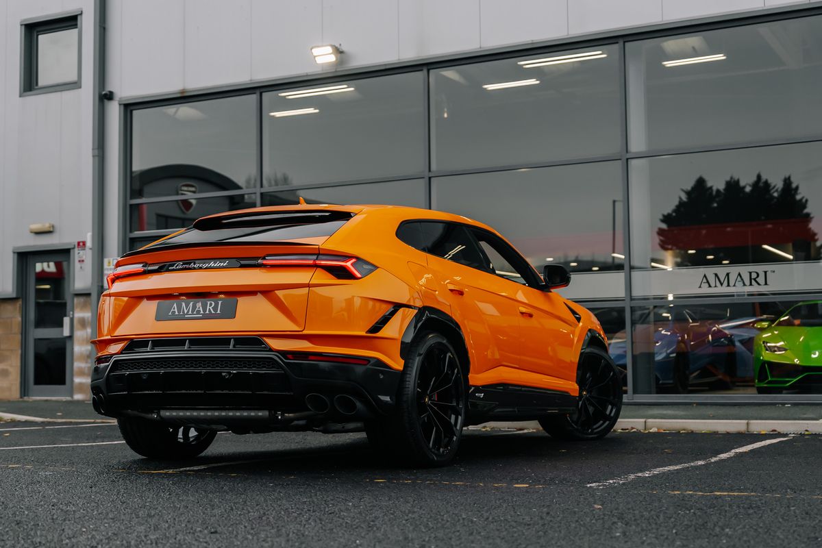 Lamborghini Urus S V8