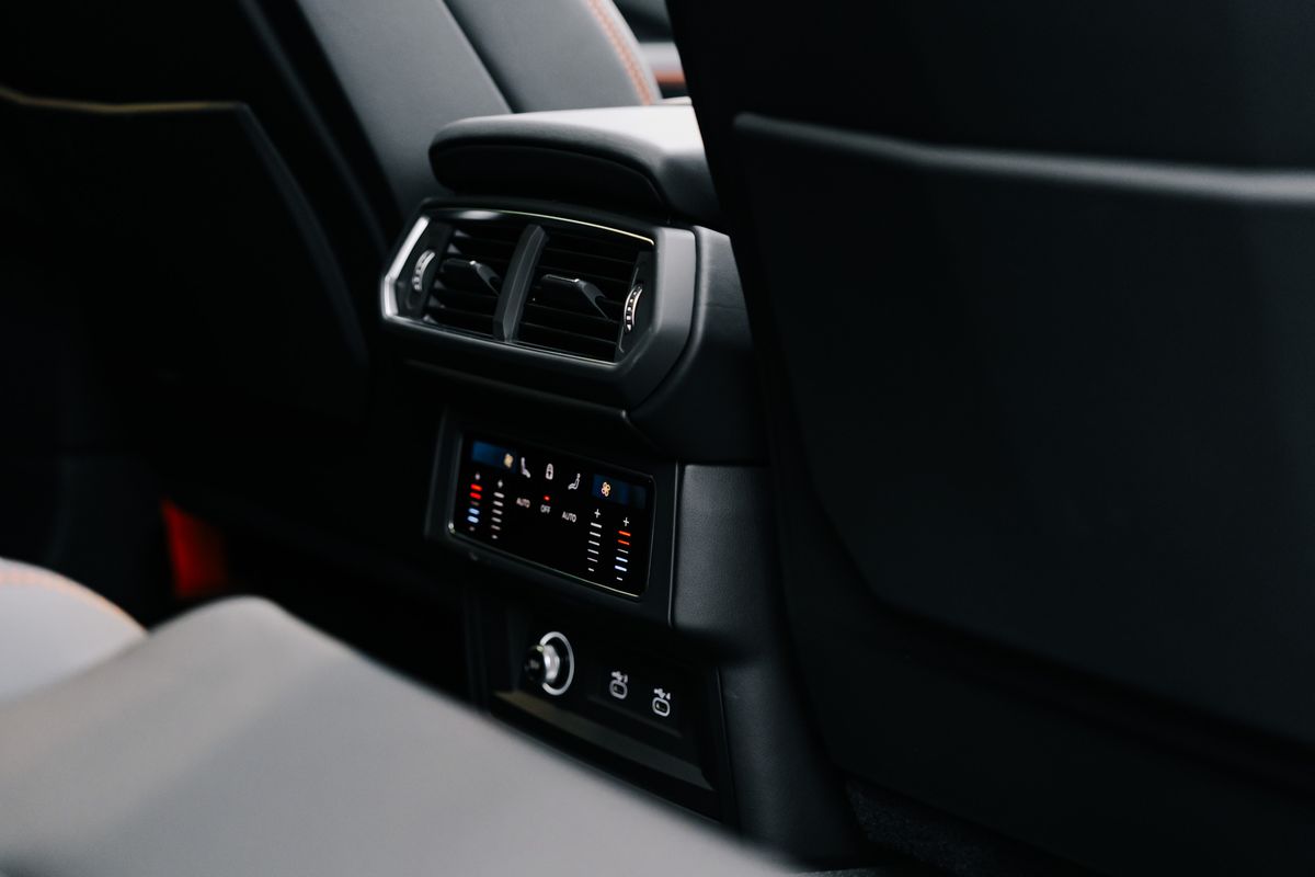 Lamborghini Urus S V8