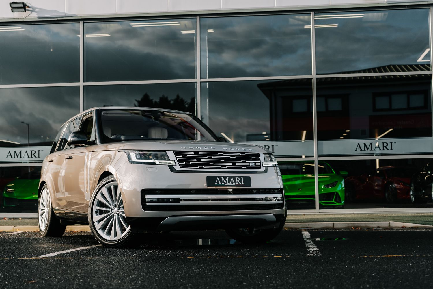 Land Rover Range Rover First Edition P530 Auto