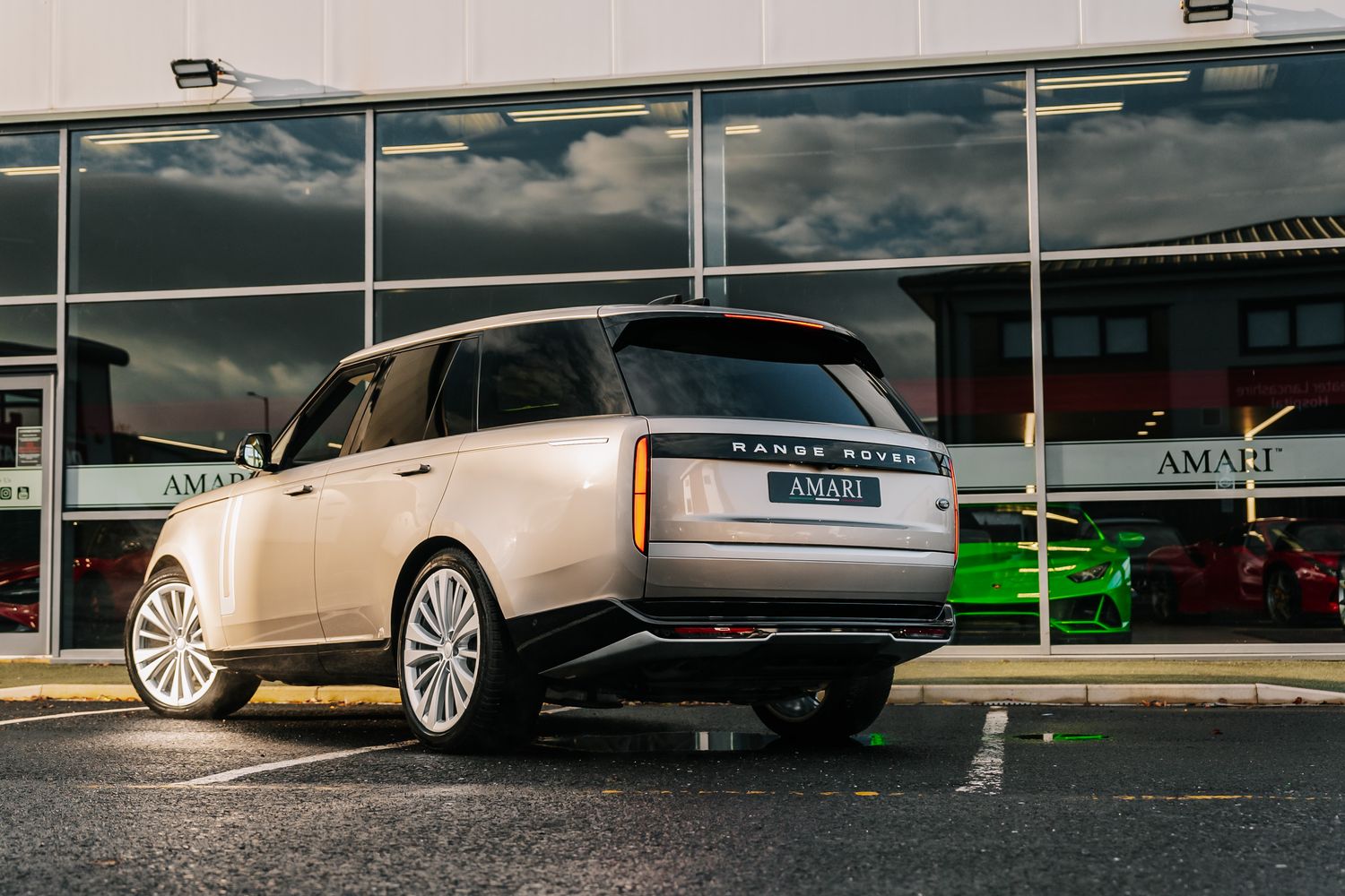 Land Rover Range Rover First Edition P530 Auto