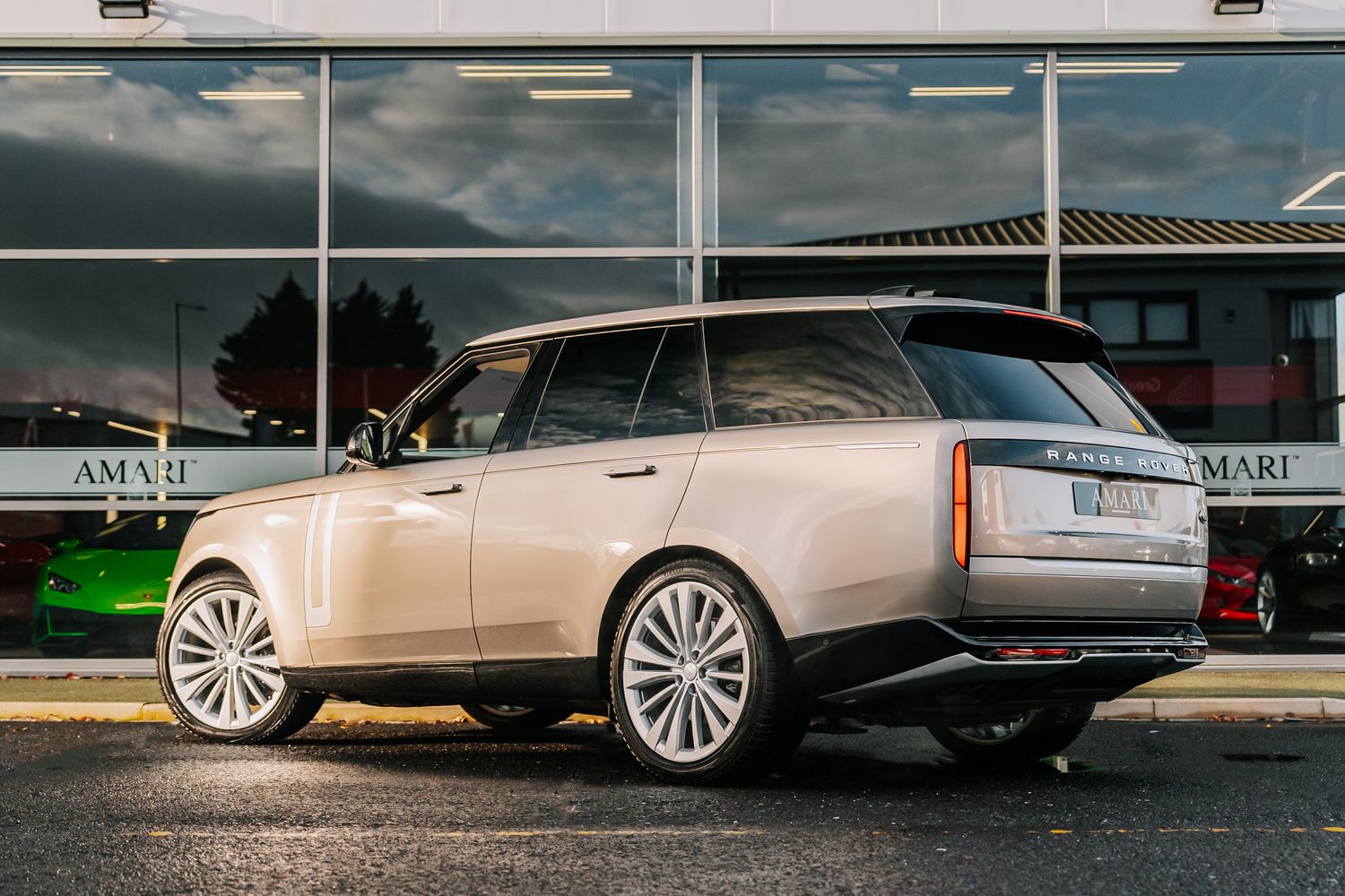 Land Rover Range Rover First Edition P530 Auto