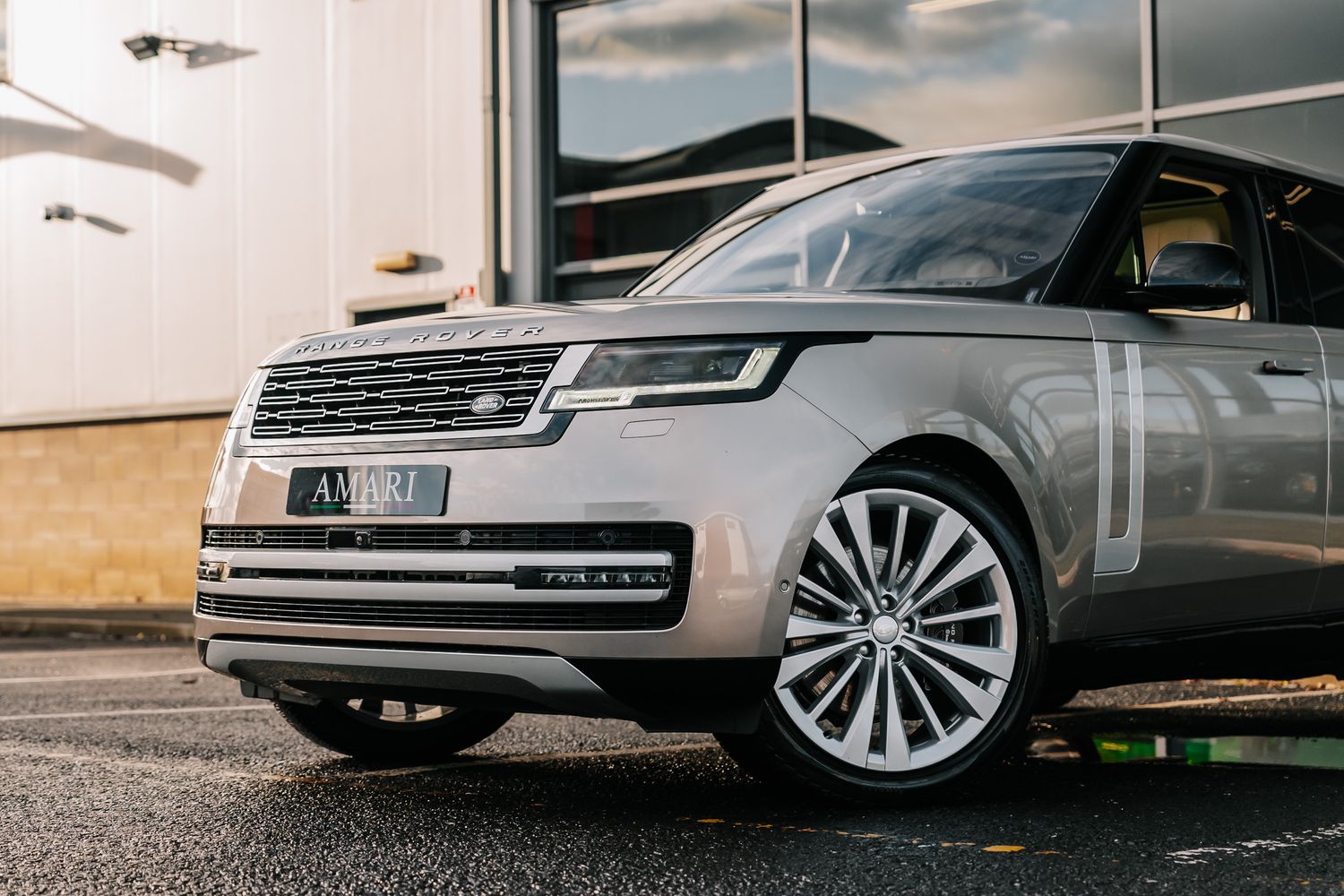 Land Rover Range Rover First Edition P530 Auto