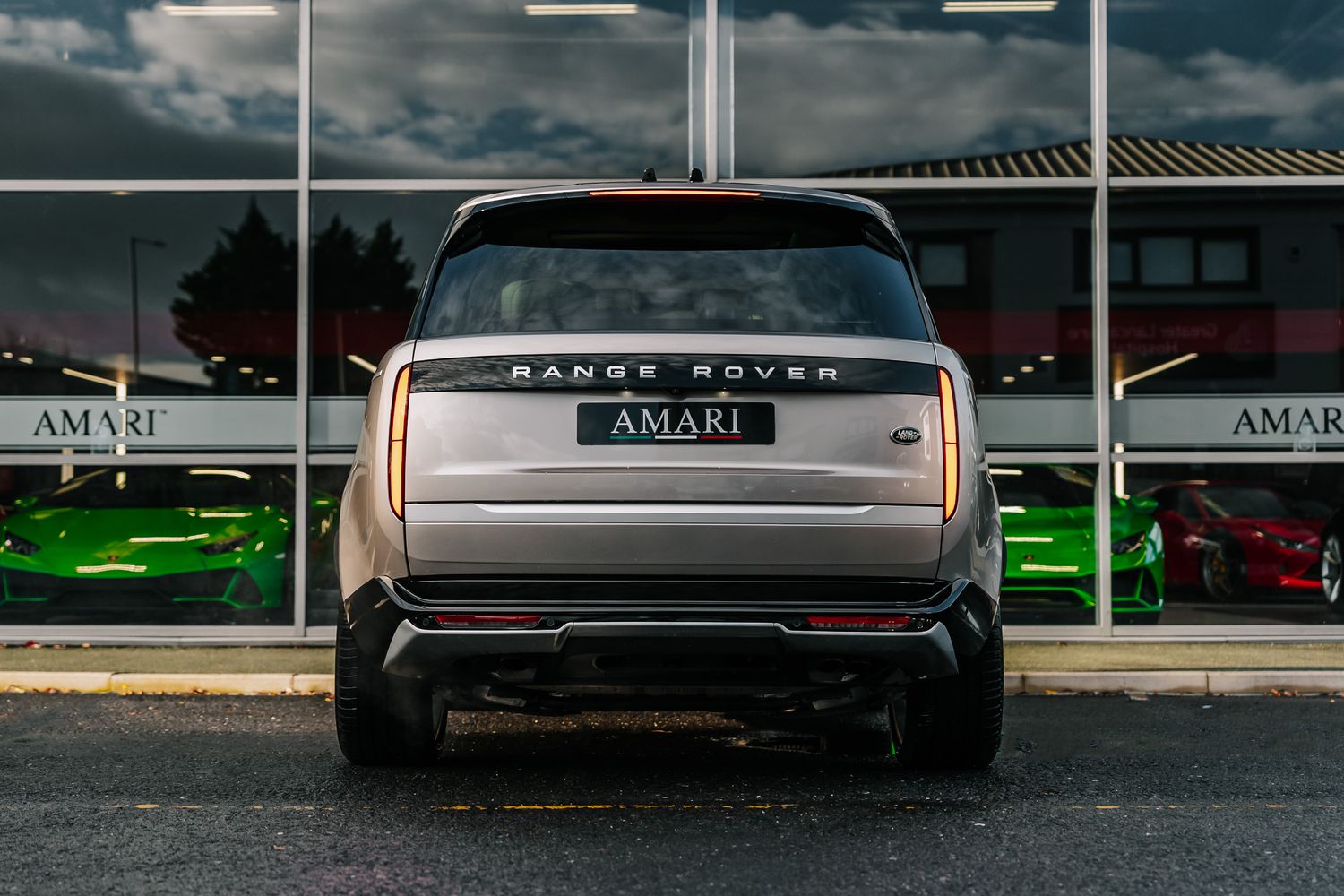 Land Rover Range Rover First Edition P530 Auto
