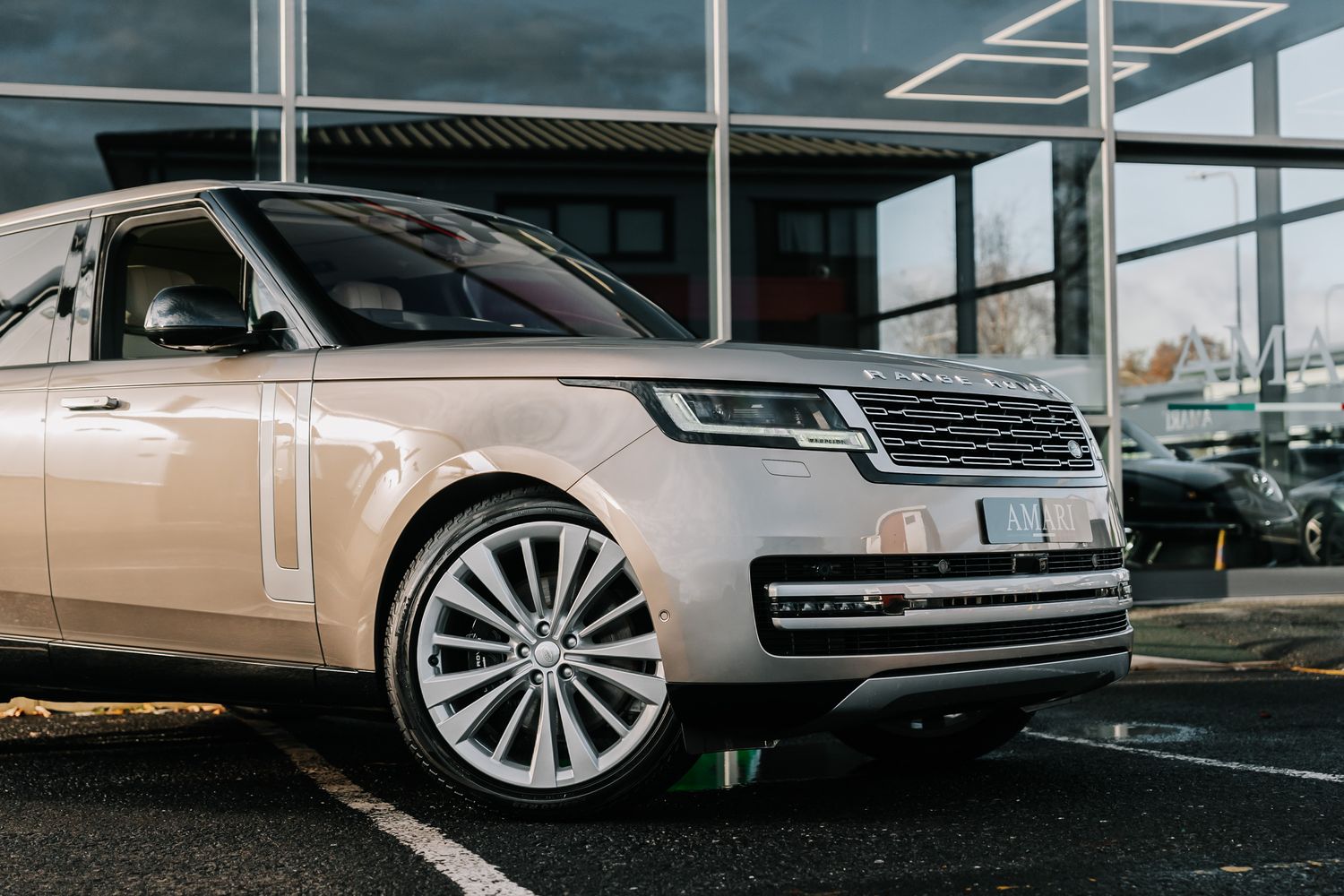 Land Rover Range Rover First Edition P530 Auto