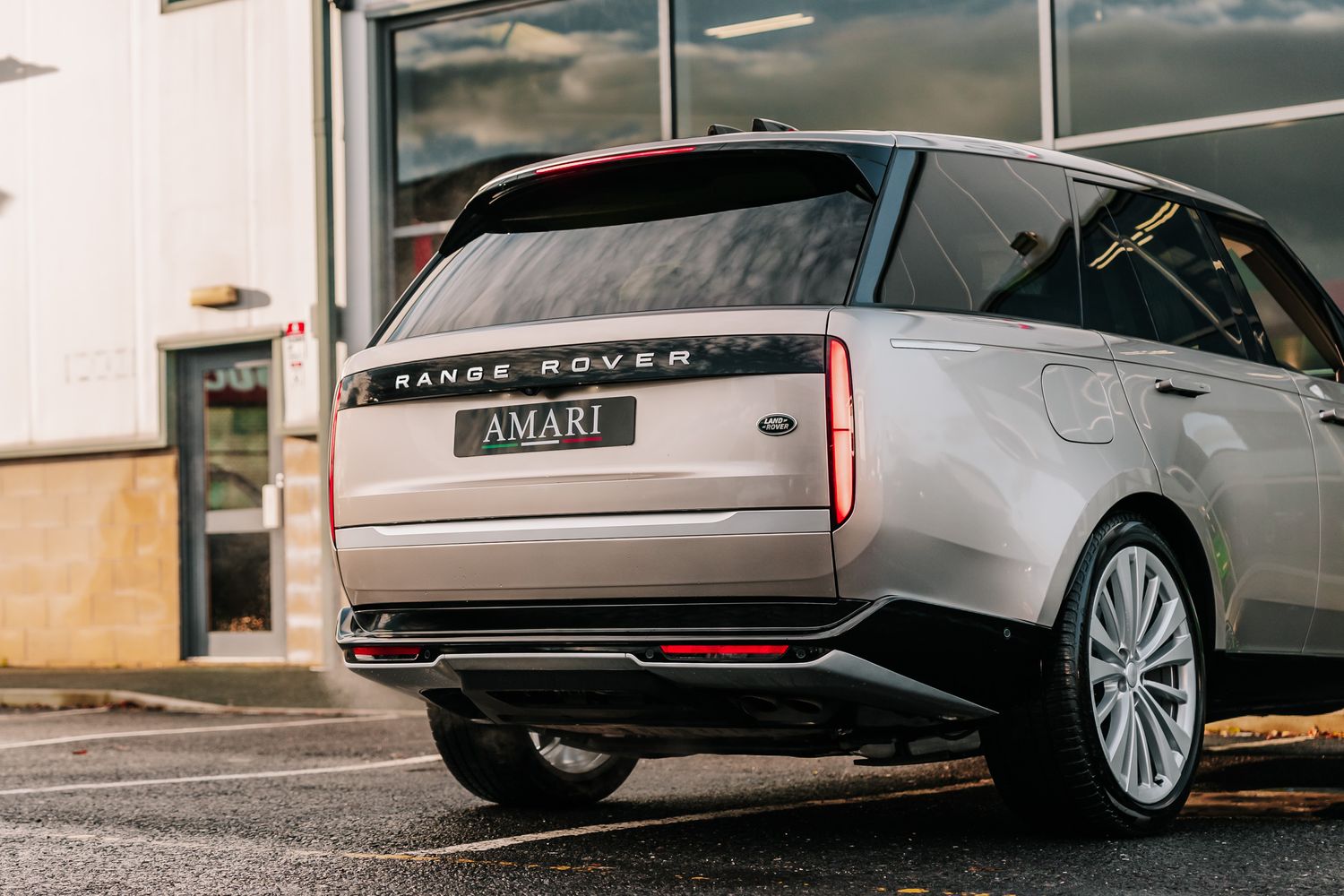 Land Rover Range Rover First Edition P530 Auto