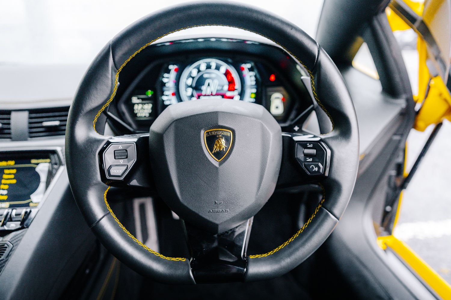 Lamborghini Aventador S
