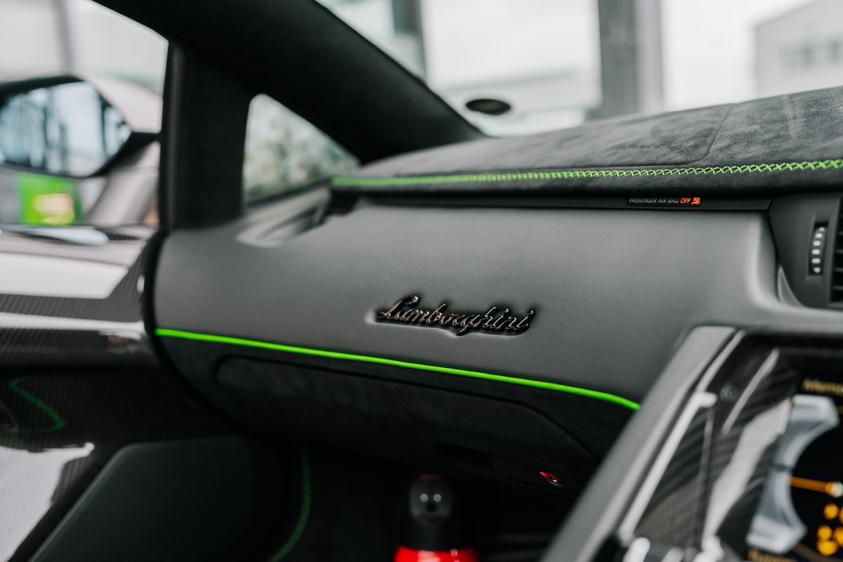 Lamborghini Aventador SVJ Roadster LP 770-4