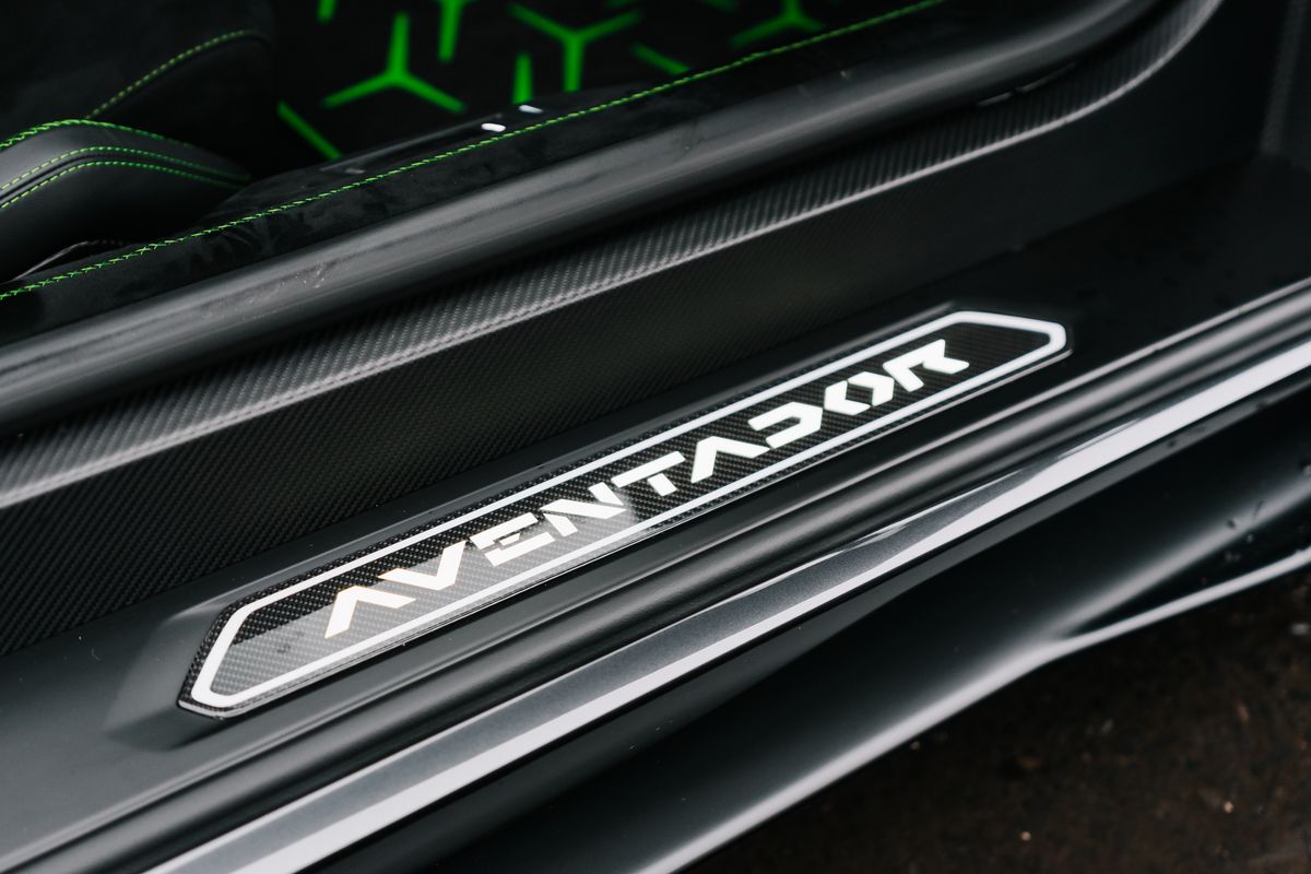 Lamborghini Aventador SVJ Roadster LP 770-4