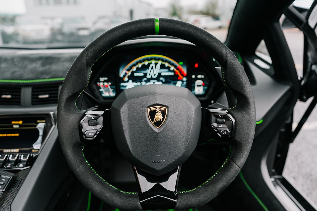Lamborghini Aventador SVJ Roadster LP 770-4