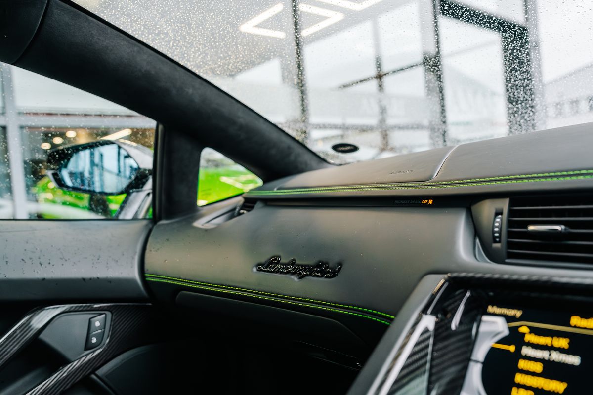 Lamborghini Aventador S