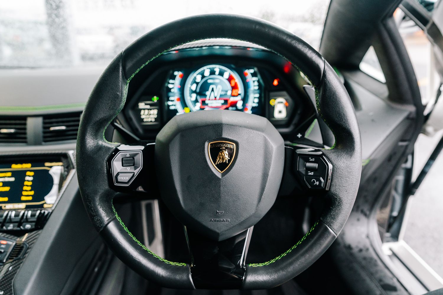 Lamborghini Aventador S