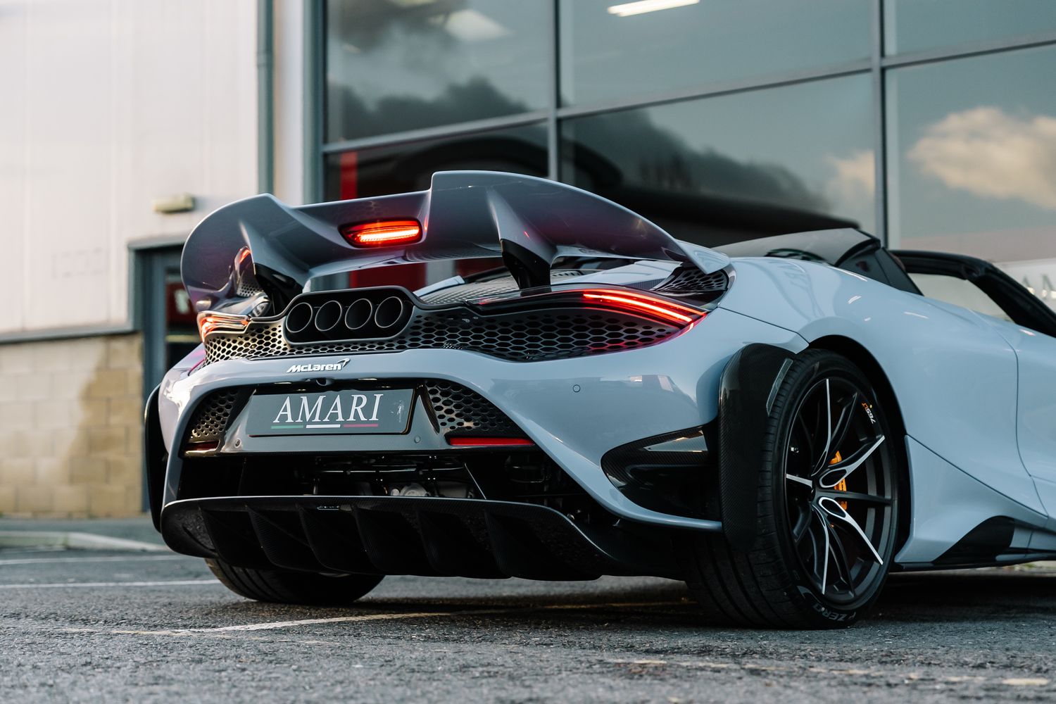 McLaren 765LT Spider