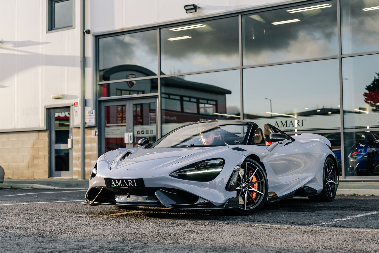 McLaren 765LT Spider