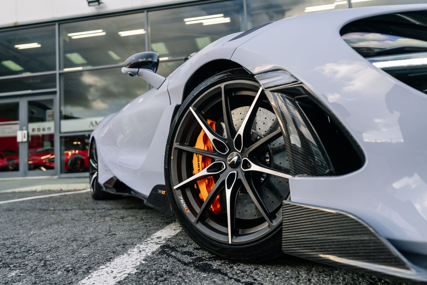 McLaren 765LT Spider