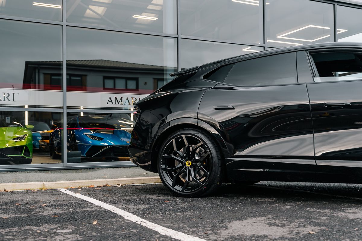 Lotus Eletre