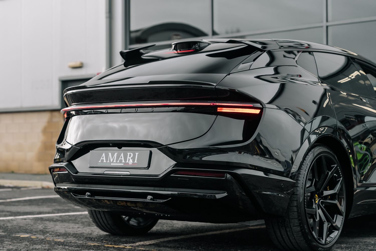 Lotus Eletre