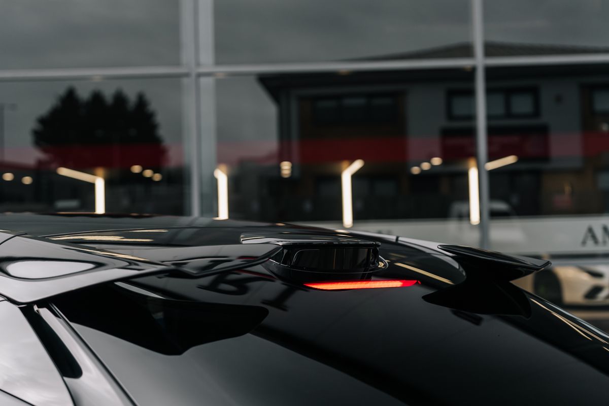 Lotus Eletre