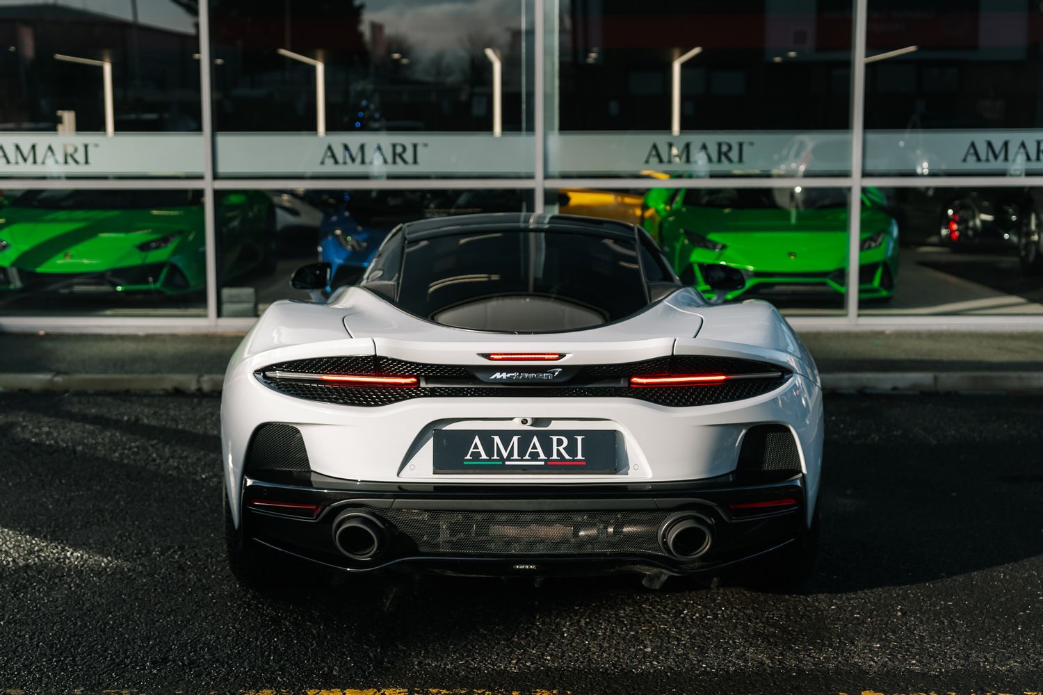 McLaren GT V8