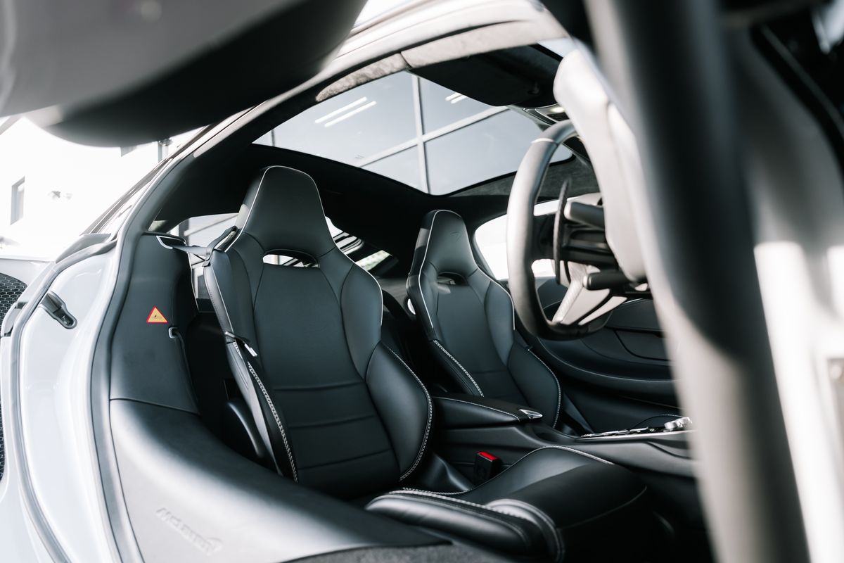 McLaren GT V8