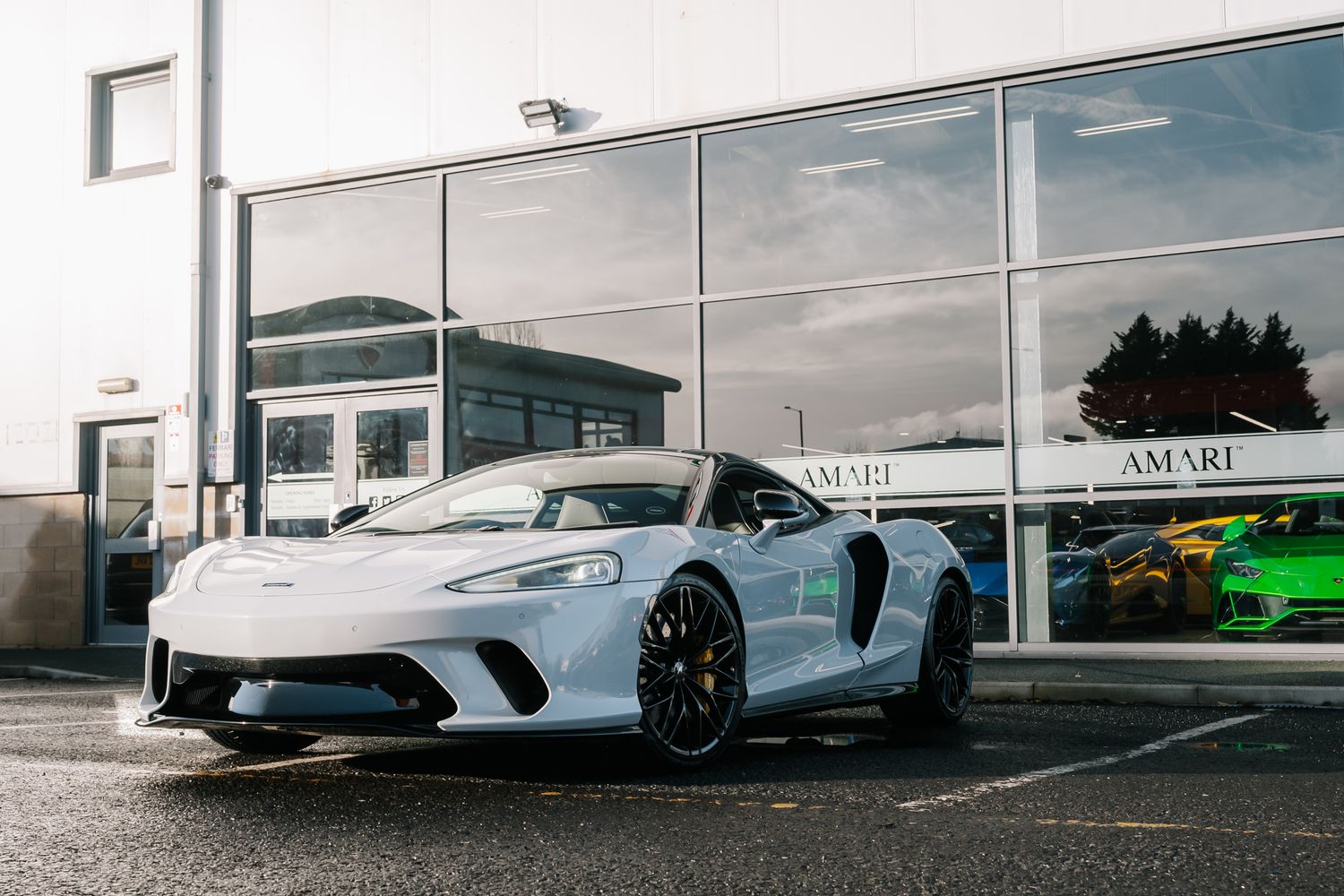 McLaren GT V8