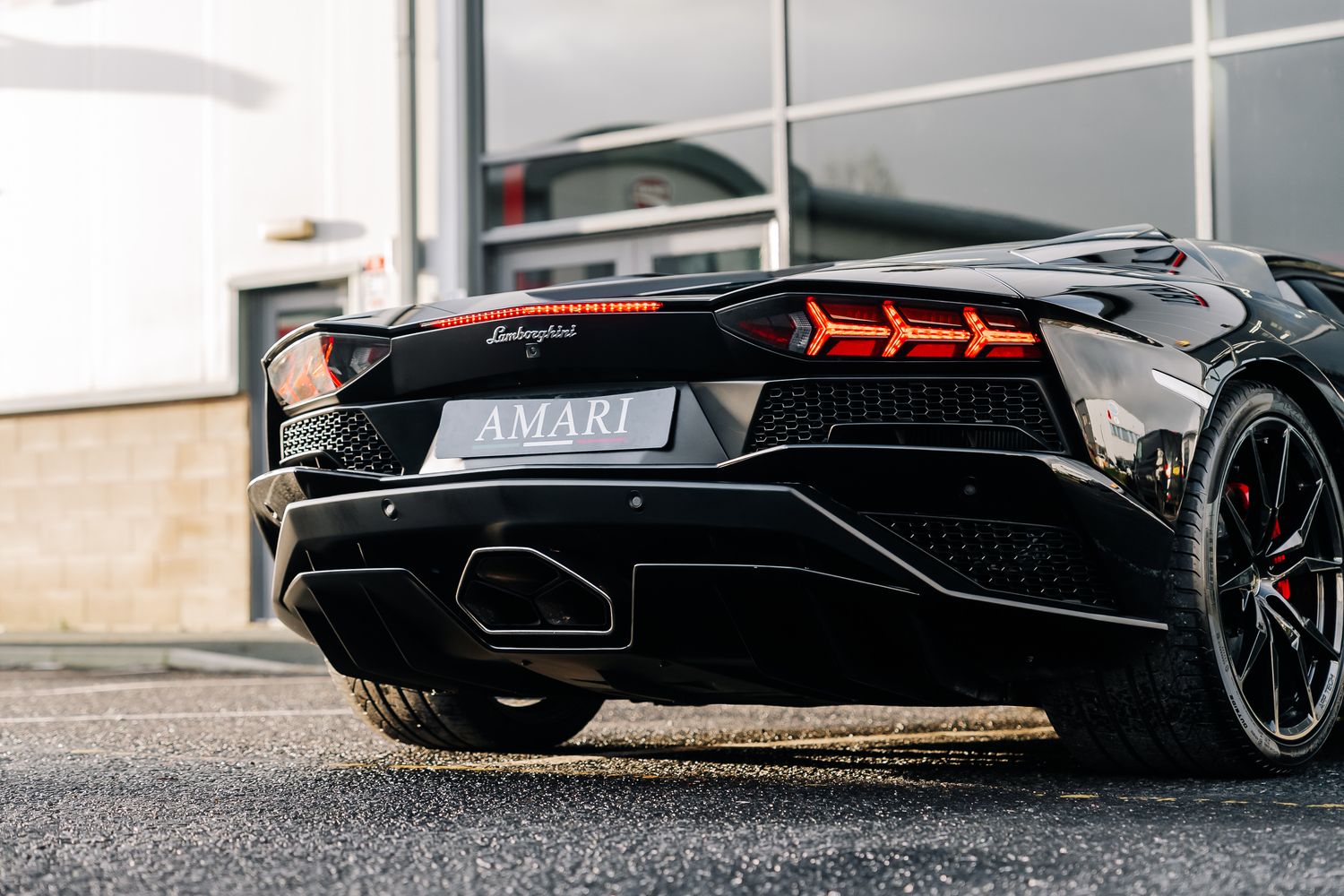 Lamborghini Aventador S LP740-4