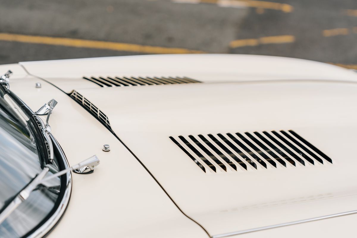 Jaguar 'E' Type - Reborn 3.8
