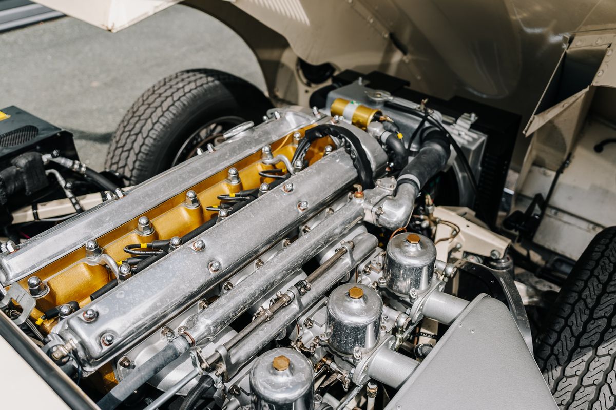 Jaguar 'E' Type - Reborn 3.8