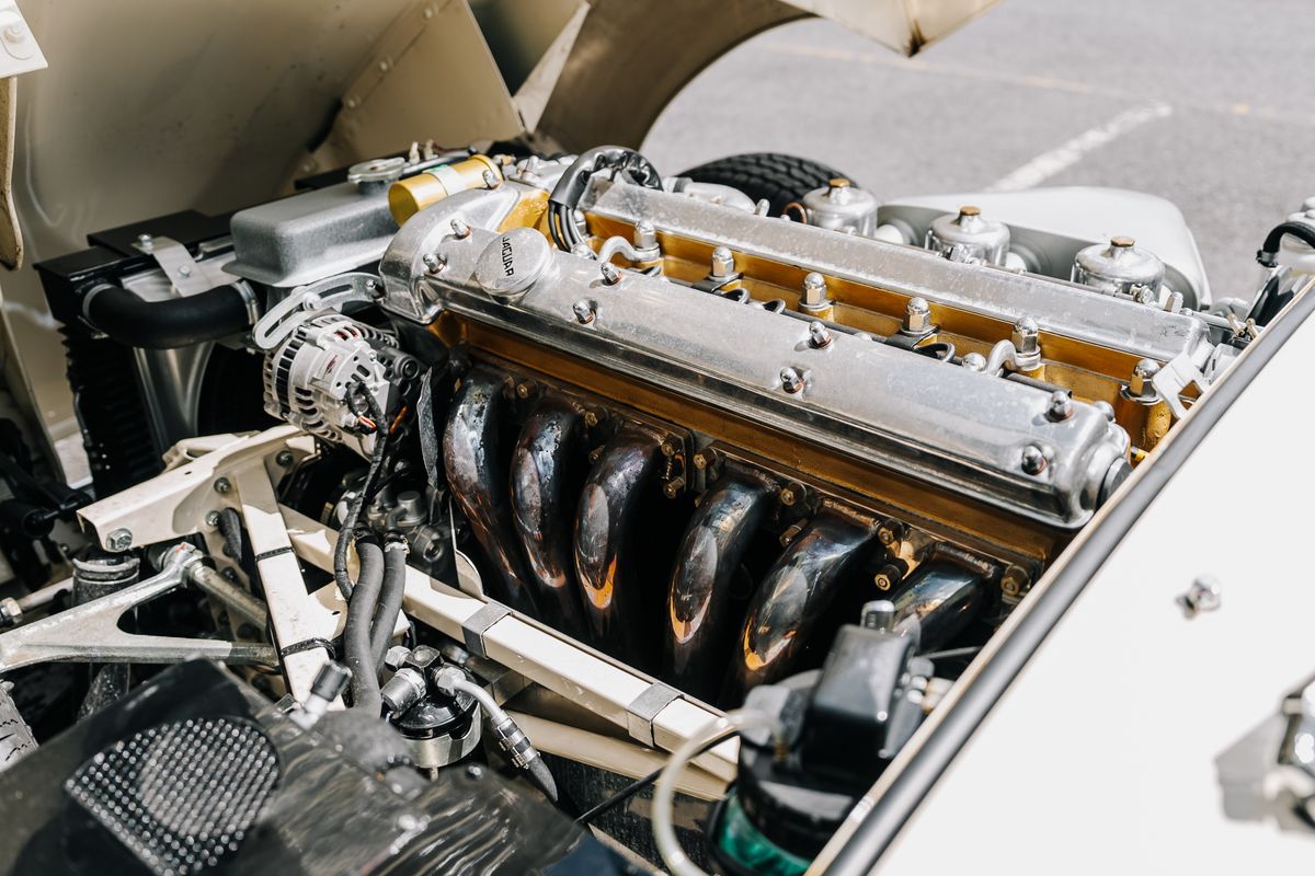 Jaguar 'E' Type - Reborn 3.8