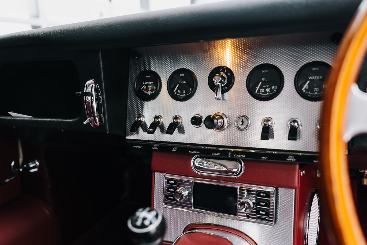 Jaguar 'E' Type - Reborn 3.8
