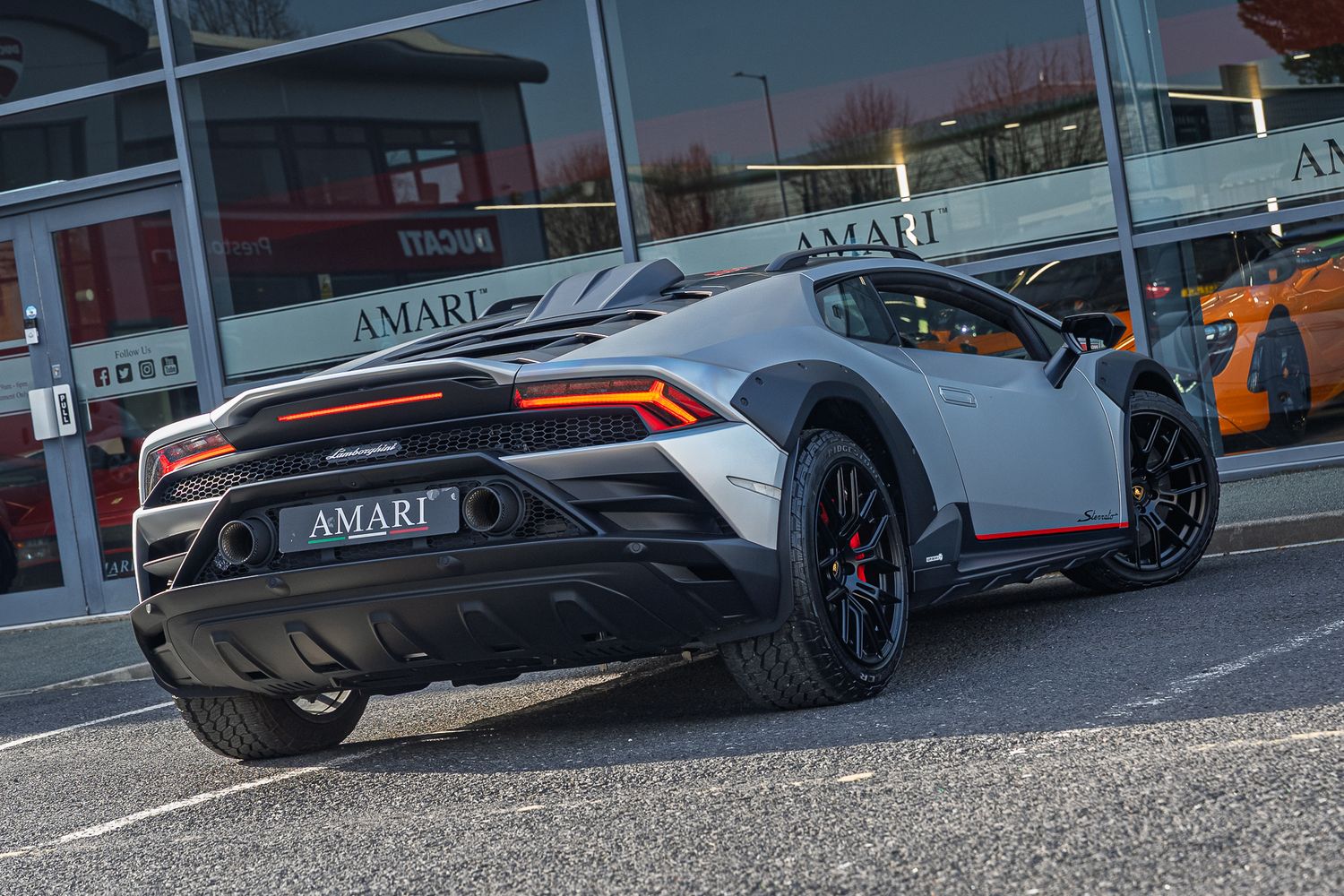 Lamborghini Huracan Sterrato