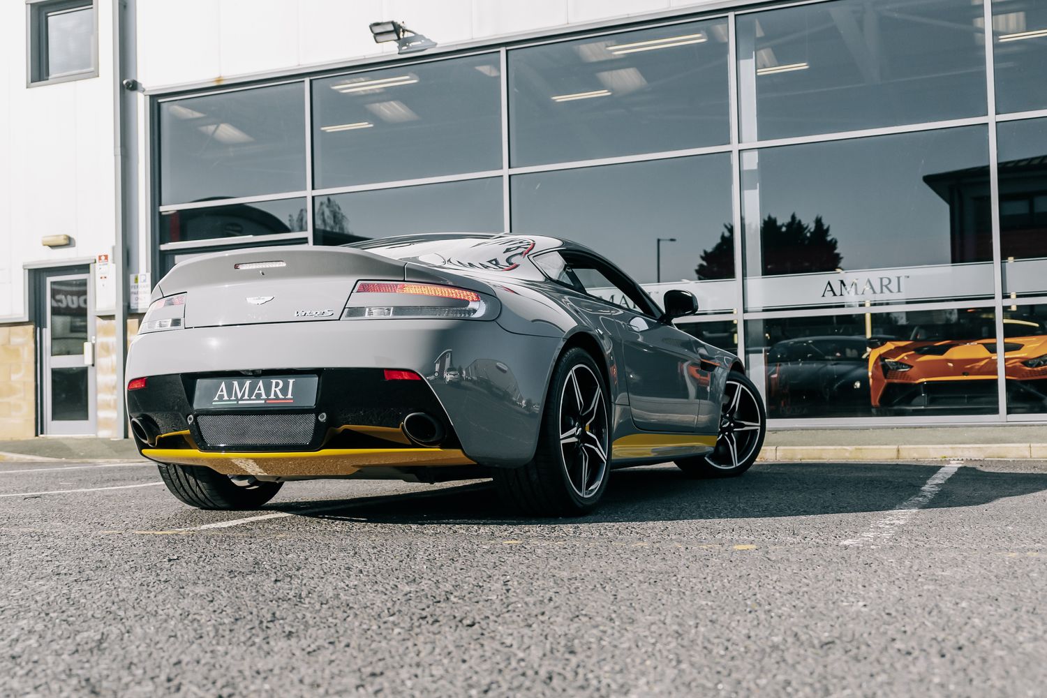 Aston Martin Vantage S V8 Auto