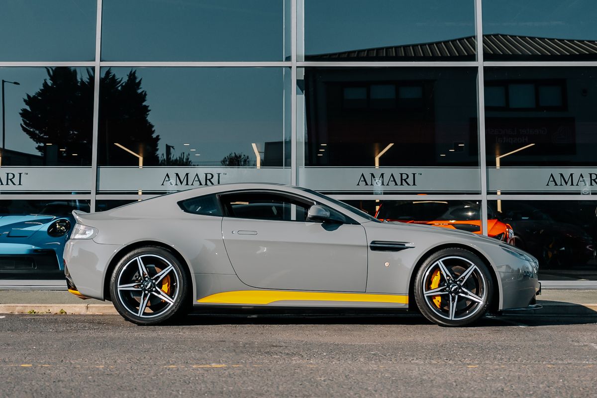 Aston Martin Vantage S V8 Auto