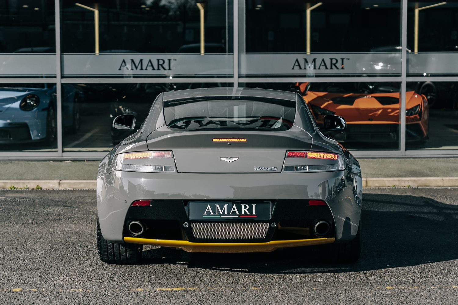 Aston Martin Vantage S V8 Auto