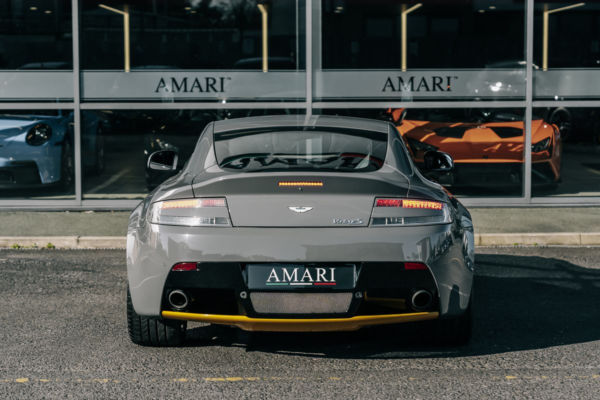 Aston Martin Vantage S V8 Auto